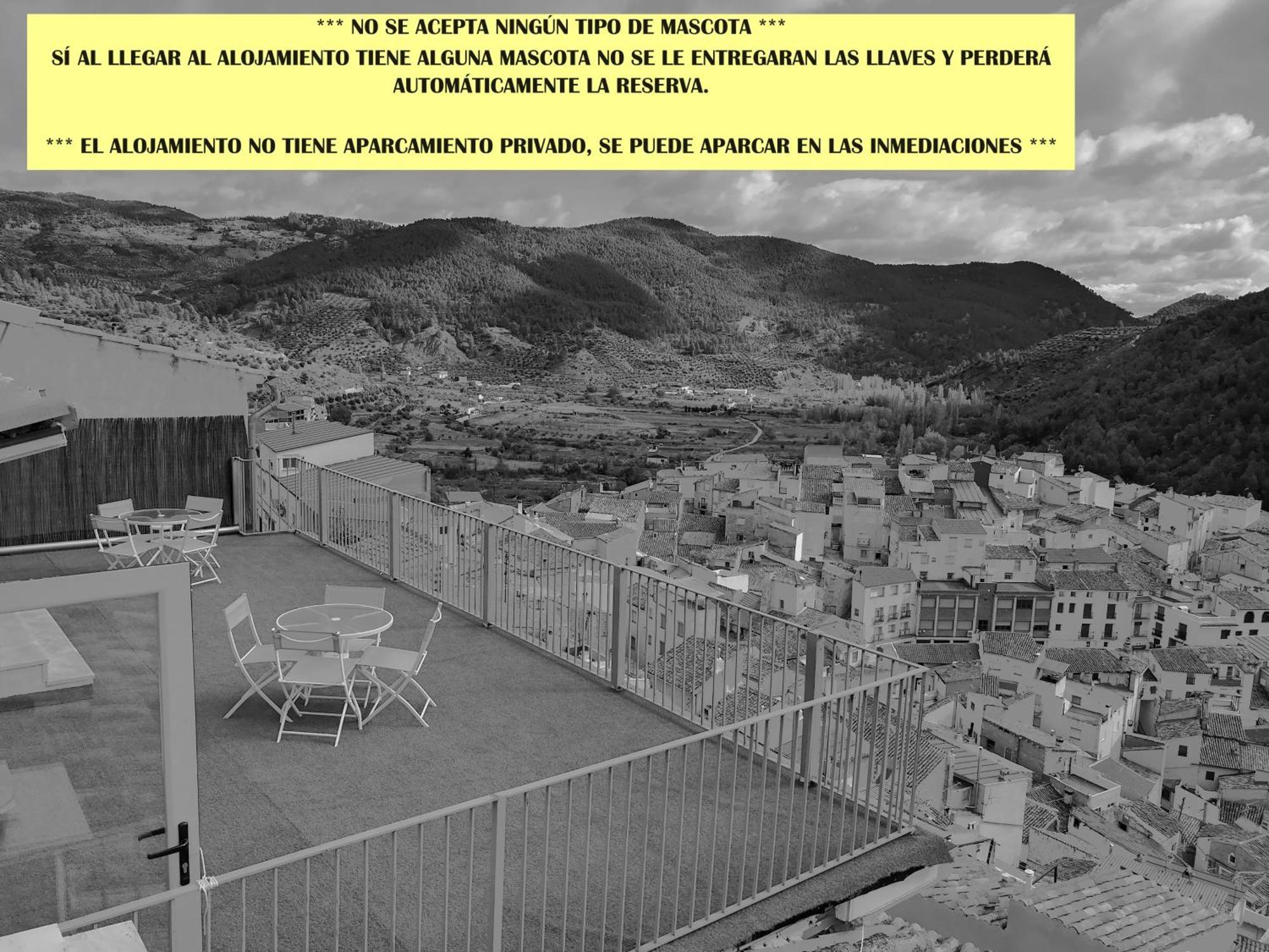 Domus Lapidis - El Taller Bogarra Esterno foto